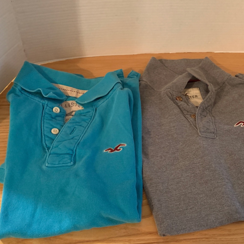 Hollister Men's Polo Shirts - Aqua Blue and Charcoal Gray